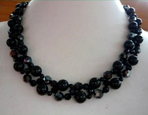 Black Swan Necklace 