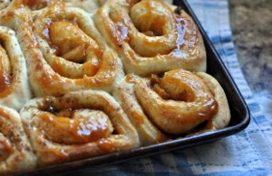 Caramel Apple Cinnamon Rolls