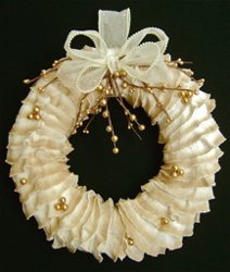 Ivory Ruffles Wreath How to Make Wreaths