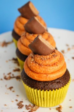 Butterfinger Cupcakes