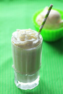 Starbucks Copycat Vanilla Bean Frappuccino