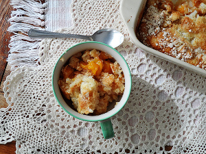 4 Ingredient Cake Mix Peach Cobbler