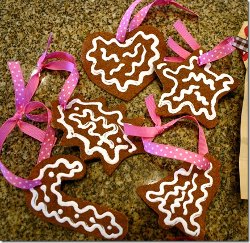 Super Fast Gingerbread Cookie Ornaments