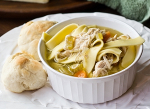 Copycat Bob Evans Chicken and Noodles Soup