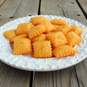 Homemade Cheez-Its