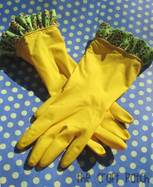 Ruffled Rubber Gloves