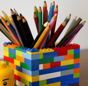 Simple LEGO Desk Organizer