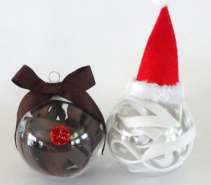 Super Simple Santa and Rudolph Ornaments