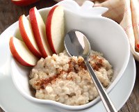 Awesomely Easy Apple Pie Oatmeal