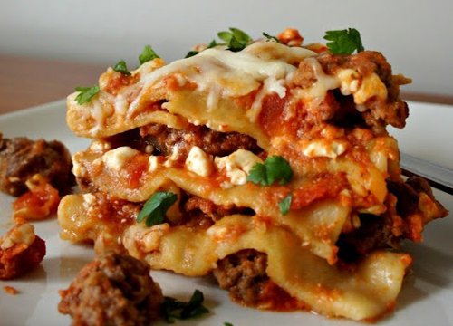 Easiest Ever Slow Cooker Lasagna