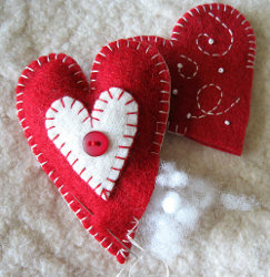 Heart Felt Ornaments Tutorial | FaveCrafts.com