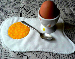 Eggciting Mug Rug
