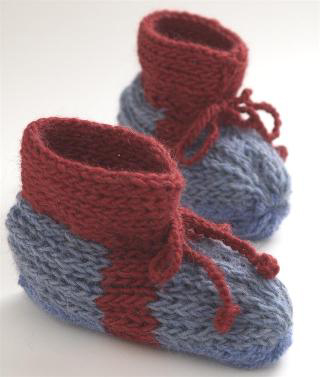 17 Cozy Crochet and Knit Slipper Patterns