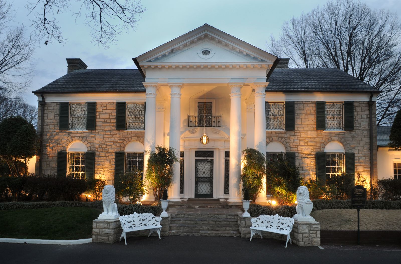 Elvis Presley s Graceland Favorite Foods MrFood Elvis Presley s Graceland Favorite Foods MrFood