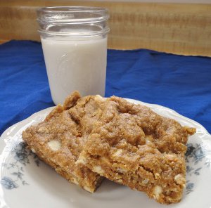 White Chocolate Chip Peanut Butter Cookie Bars