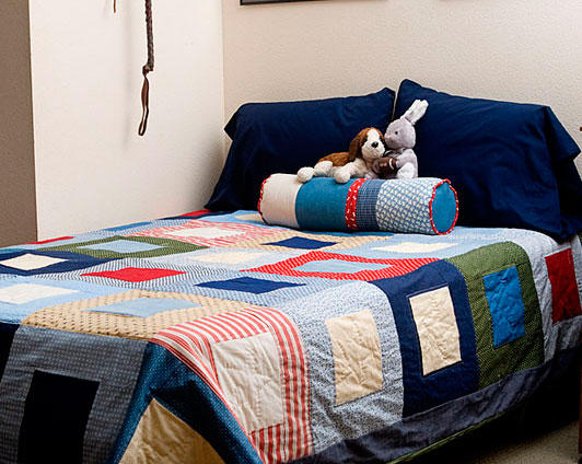 Sleeping On Squares Bed Quilt Favequilts Com